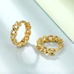 Zara minimalist chain small gold color earrings